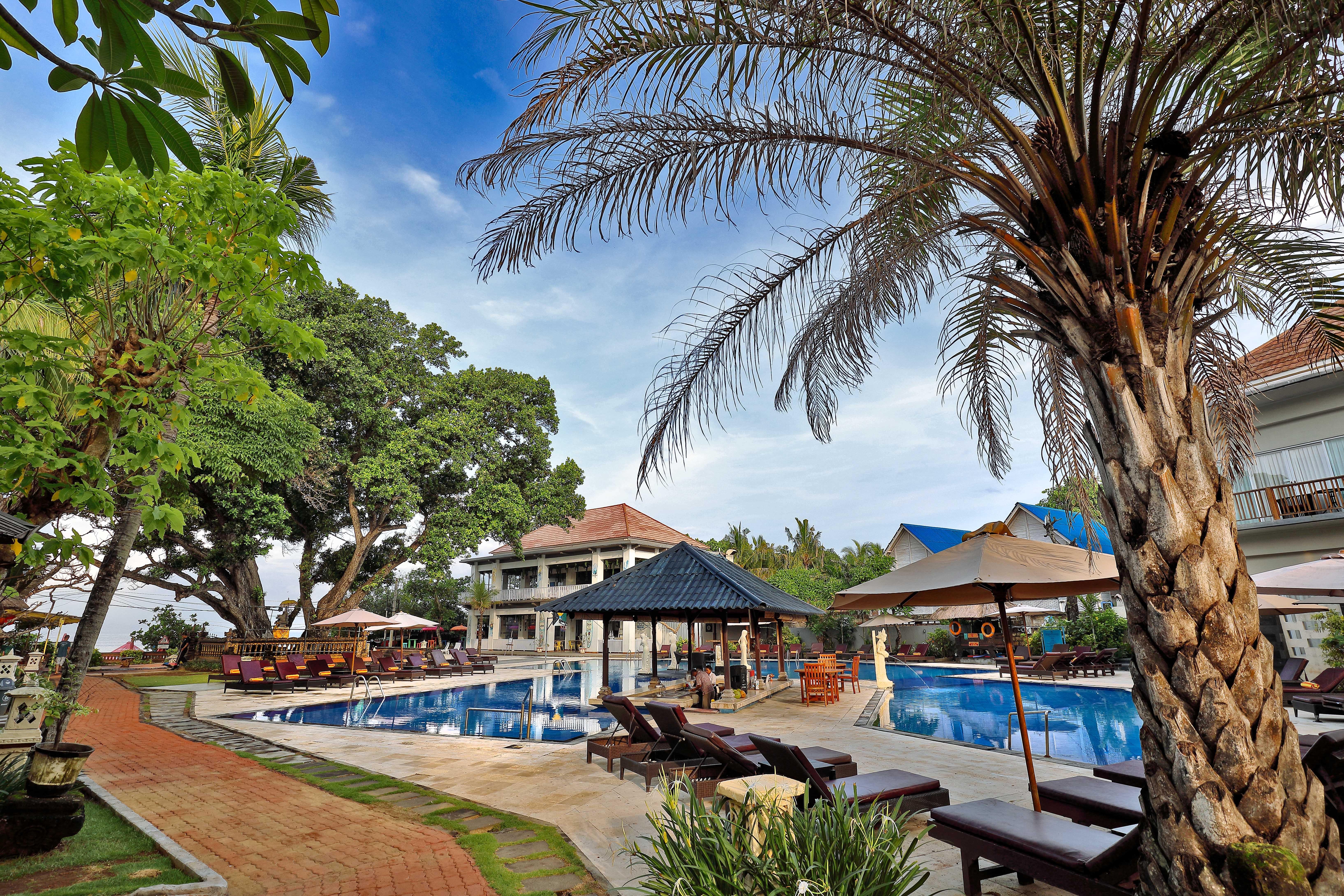 Puri Saron Hotel Seminyak Ngoại thất bức ảnh
