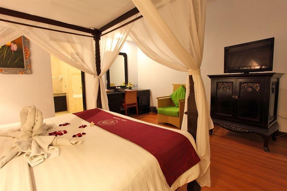 Puri Saron Hotel Seminyak Ngoại thất bức ảnh